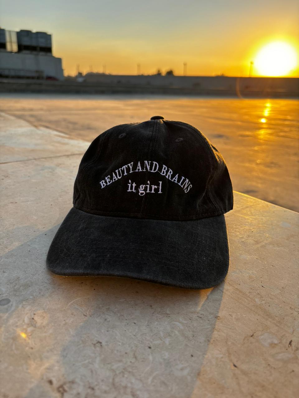 Beauty and brains Cap - Black