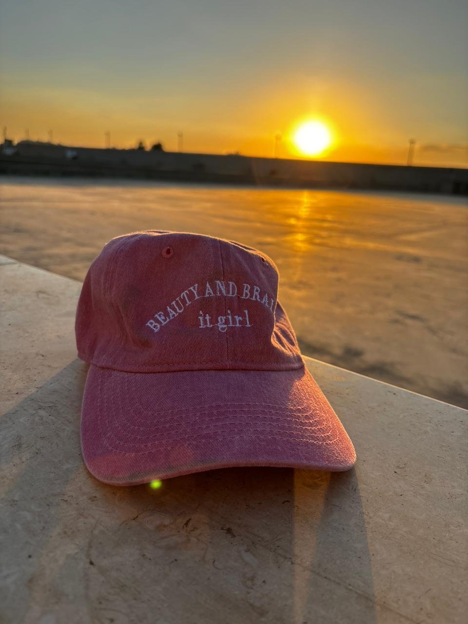 Beauty and brains Cap - Pink